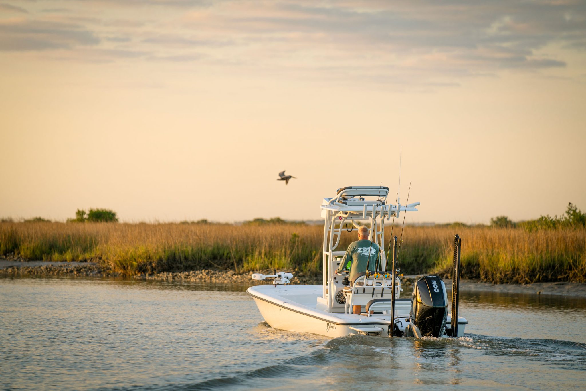 24 Foot Center Console Bay Boat | Yellowfin