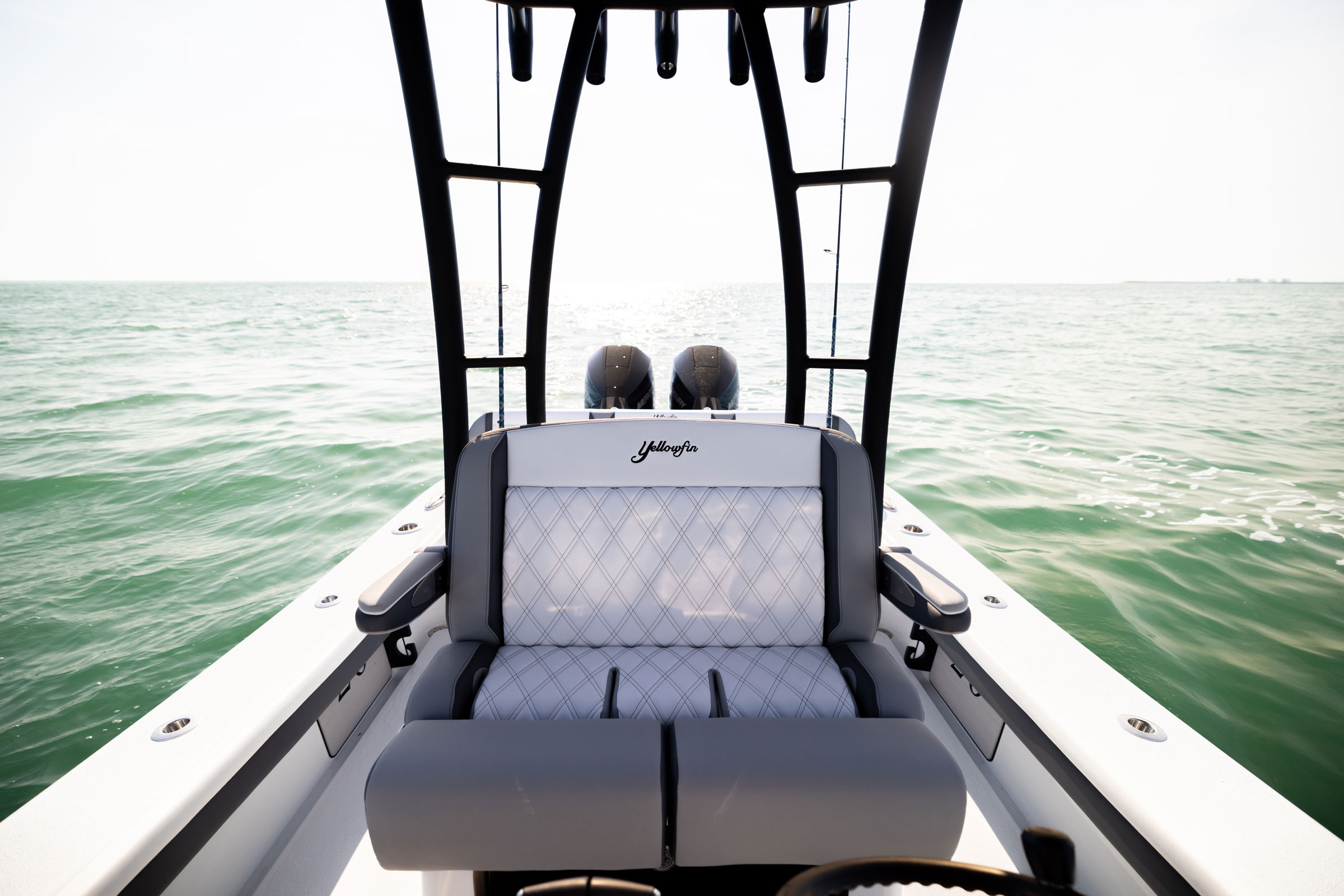 Yellowfin 26 Hybrid Center Console Fishing Boat