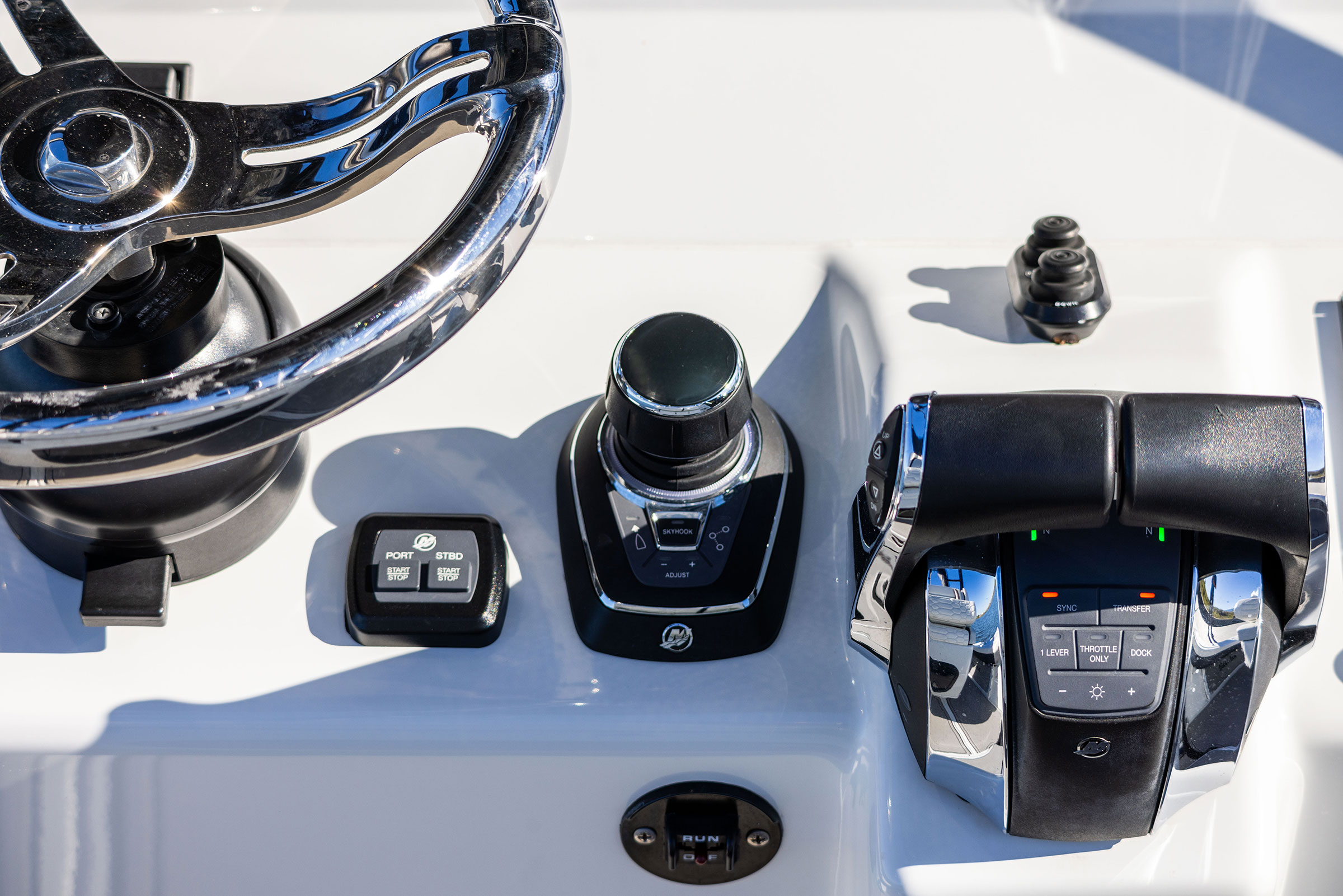 Yellowfin 26 Hybrid Center Console Boat