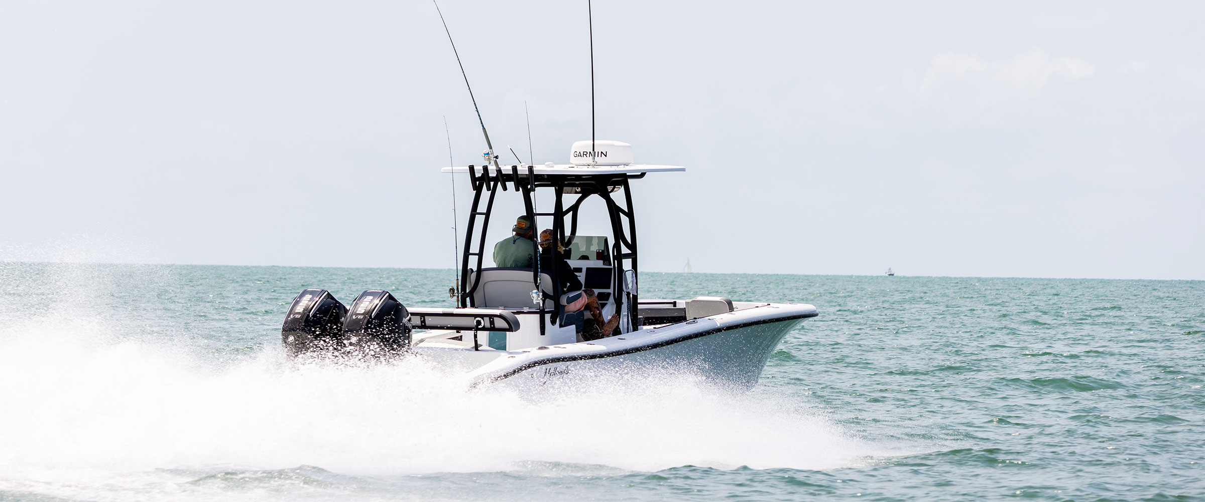 Yellowfin 26 Hybrid Boat for Inshore and Offshore Fishing