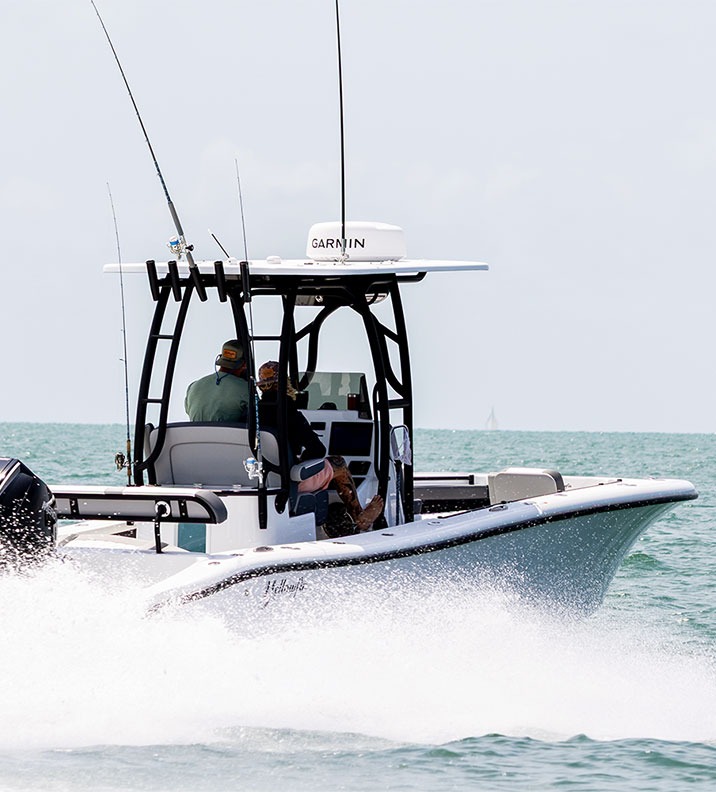 Yellowfin 26 Hybrid Center Console Fishing Boat