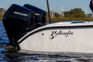 Yellowfin 32 Center Console Fishing Boat
