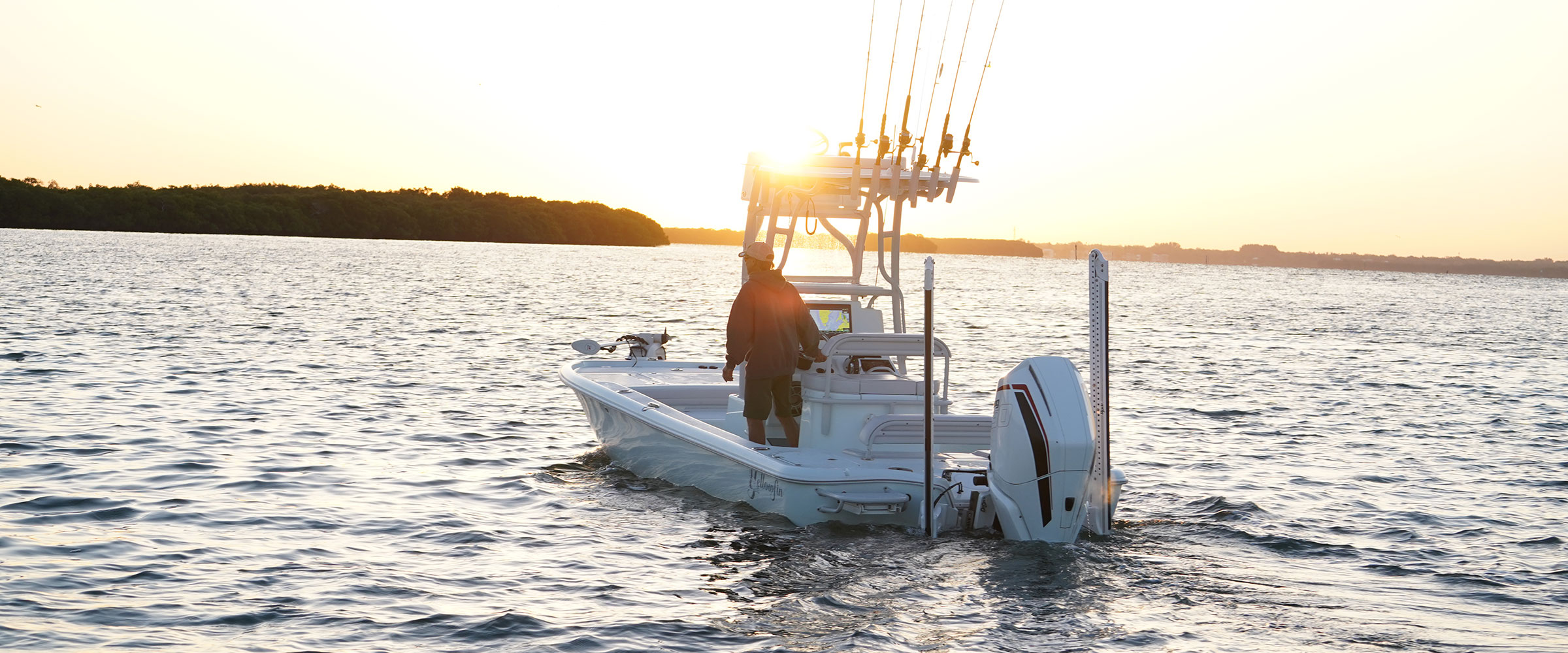 Yellowfin 24 Carbon Elite Center Console Bay Boat